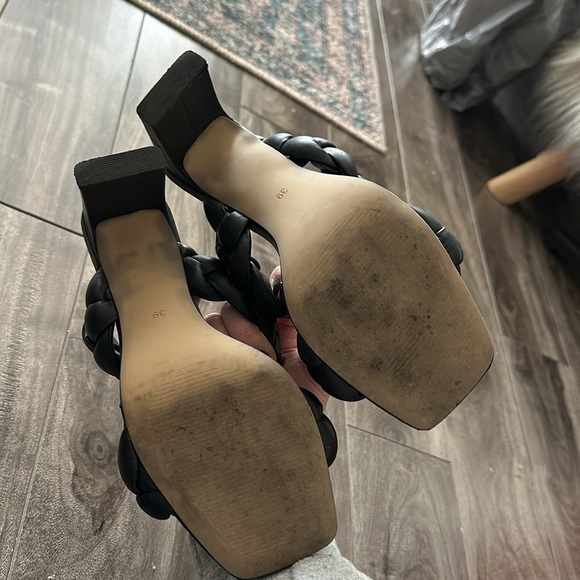 Braided heel sandals - Picture 2 of 3